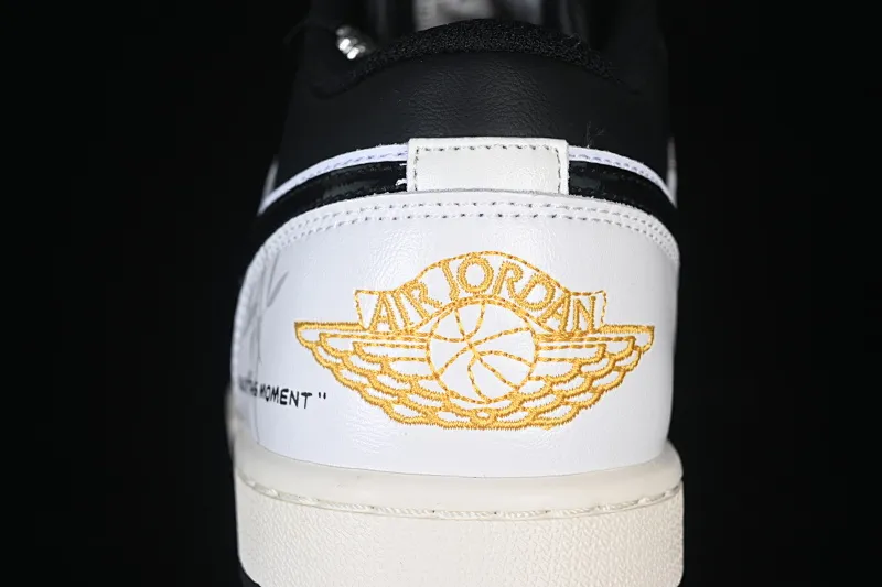 All Categories Air Jordan Jordan Series Basketball Shoes Air Jordan 1 Low Air Jordan 1 Low AJ1 Joe 1 Year of the Horse Limited Low-State Cultural Casual Shoes 553558-040